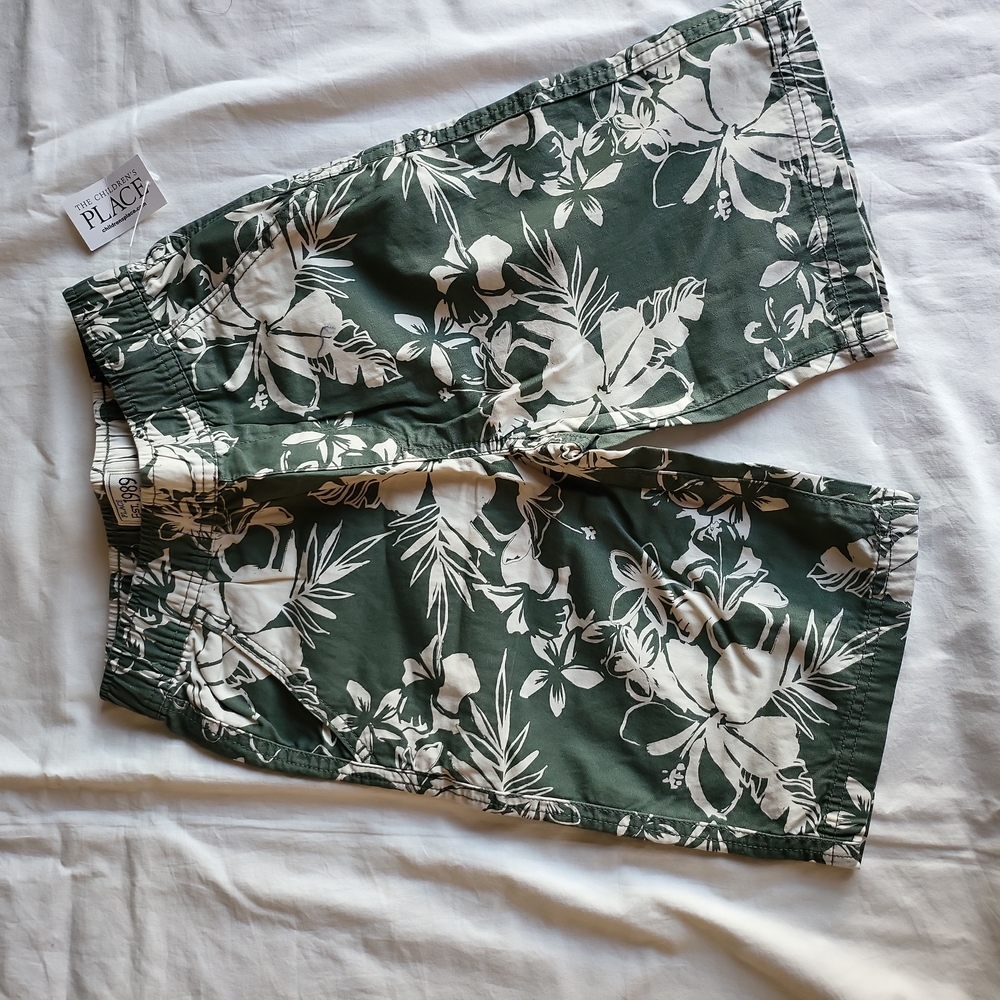 Boys printed shorts size 7
